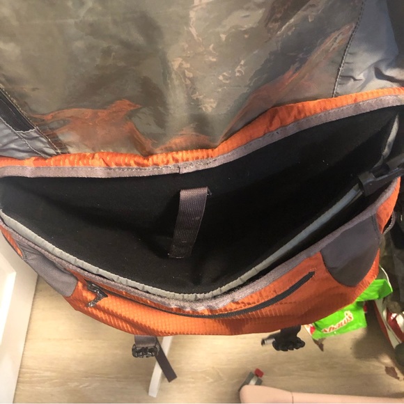 Eddie Bauer laptop crossbody bag - Picture 8 of 10